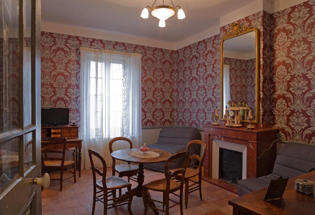 Logis Hotel - Restaurant La Marbrerie Caunes-Minervois Quarto foto